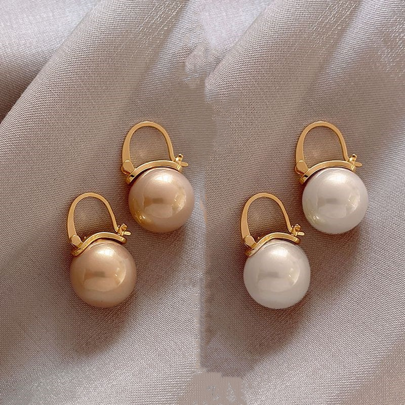 Anting Aperla
